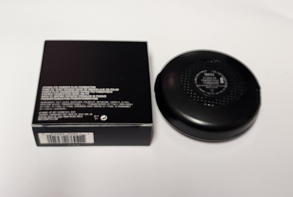 MAC NW44 Studio Fix Powder Plus Foundation Original Formula