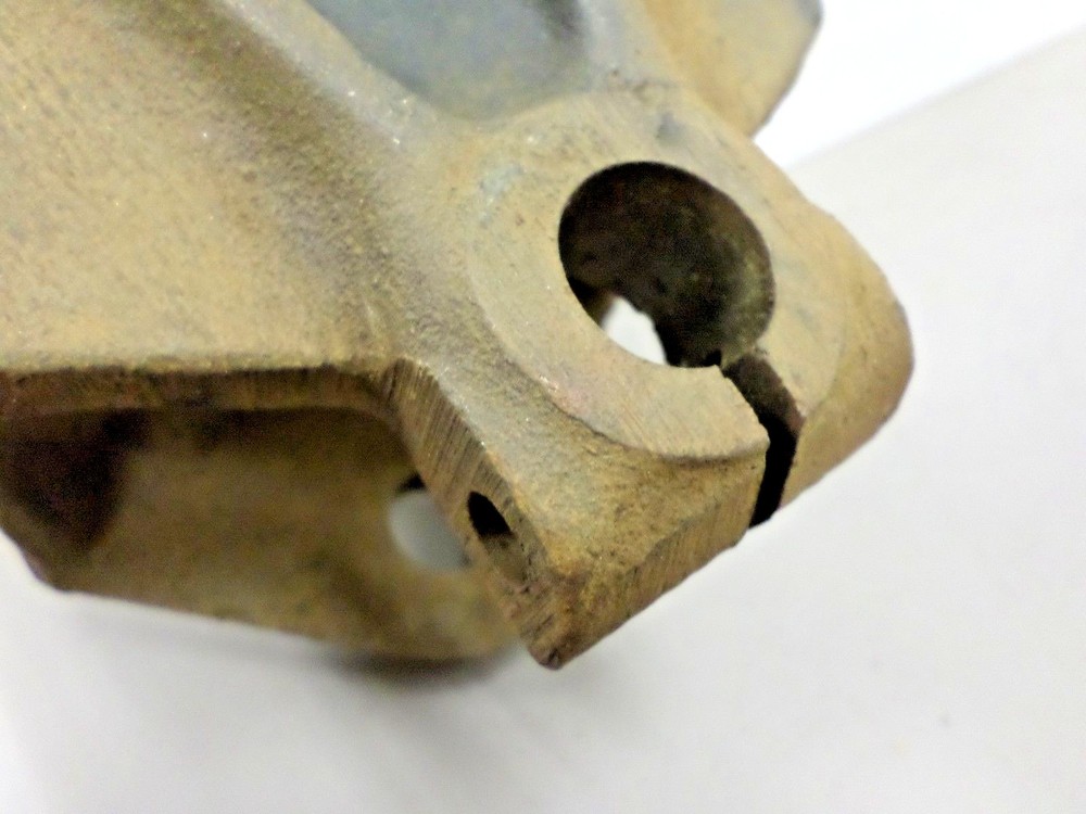 International IH Leaf Spring Hanger L-431