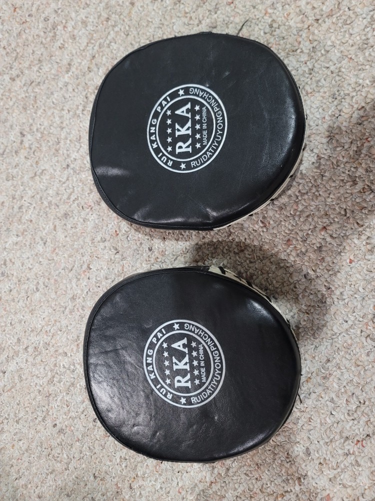 RKA Thai Boxing Hitting Pads, 2 (pair)