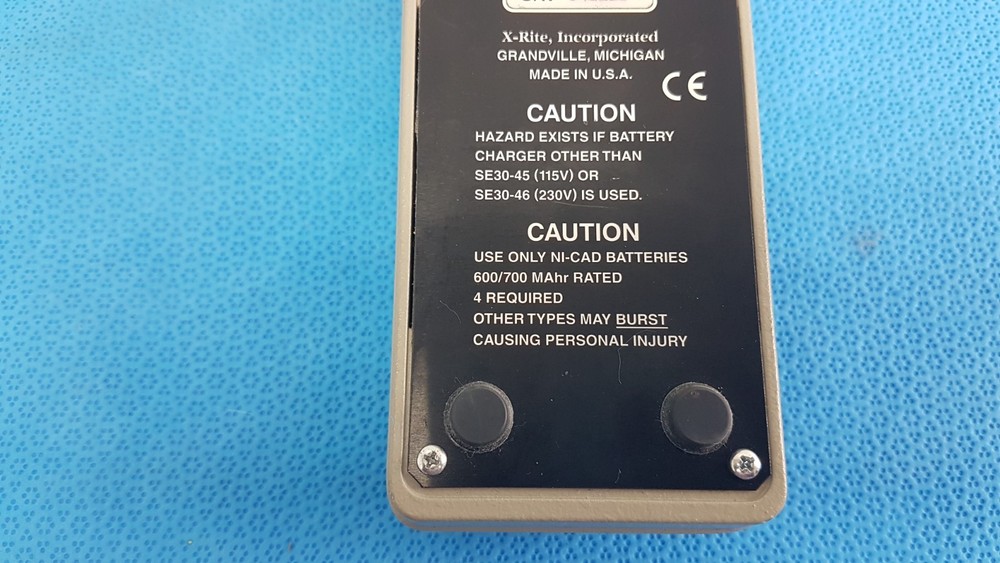 X-Rite 331 Transmission Densitometer – Battery Operated Precision Measuring Devi