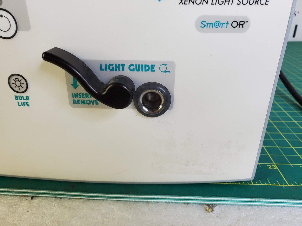 ConMed Linvatec Smart OR Xenon Light Source LS7500
