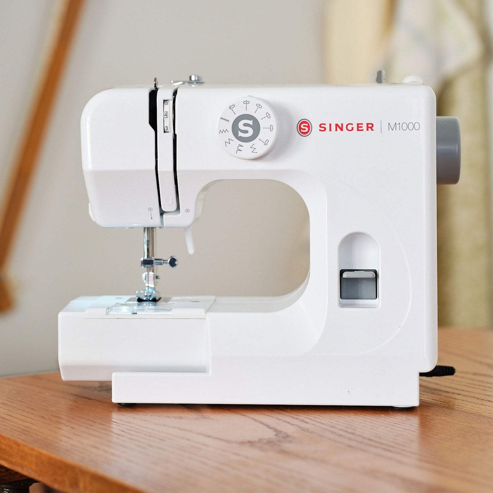 SINGER® M1000 Mending Machine