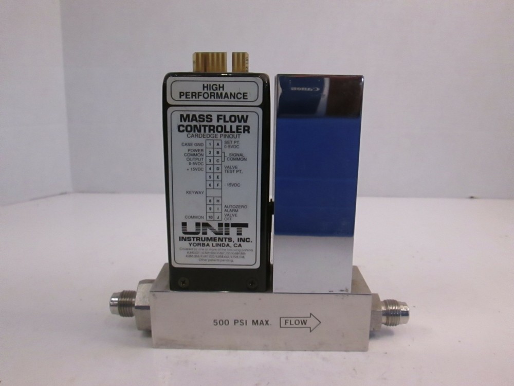 Unit UFC-2020 Mass Flow Controller, O2, 15 SLM, 1/4" MVCR, Used