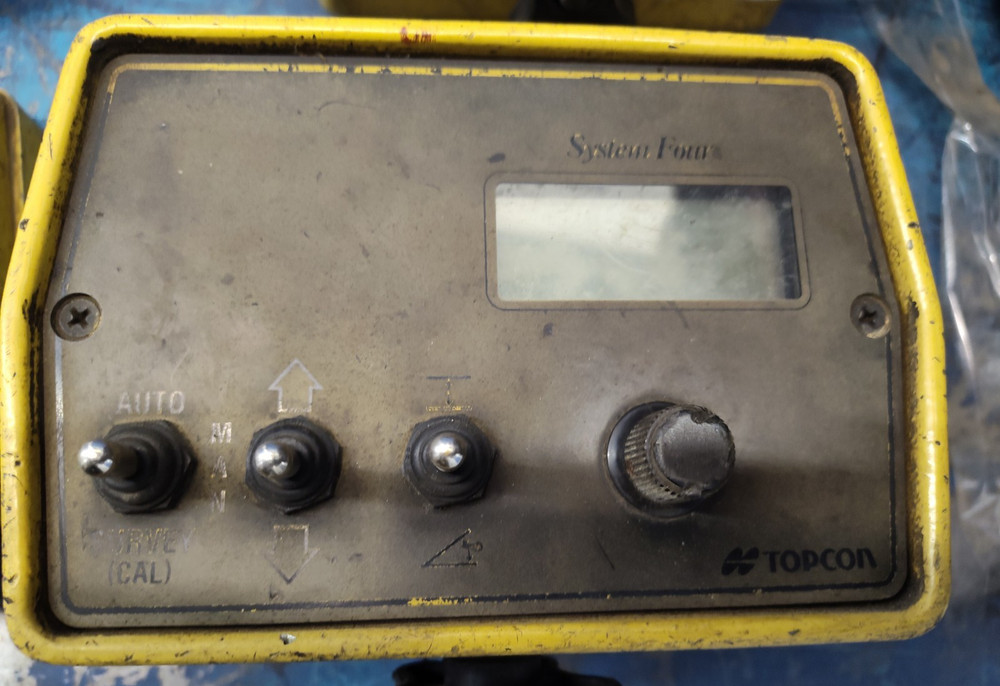 Topcon Grade Control System Four/Sonic Tracker II SET