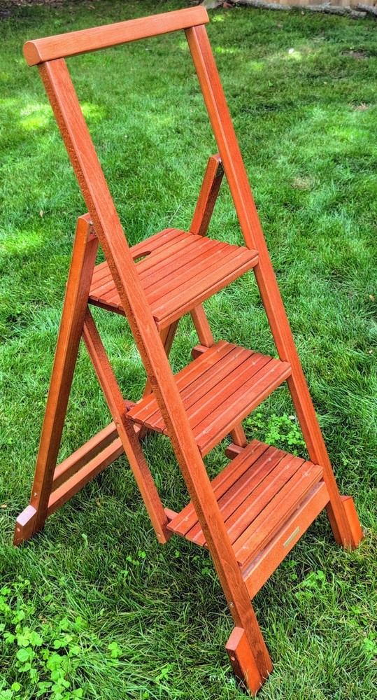 Frontgate Wood  3 Step  Folding Closet   Step Ladder Rare