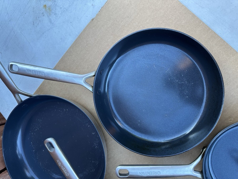 GreenPan 11 Piece Non Stick Set - MISSING 1 LID