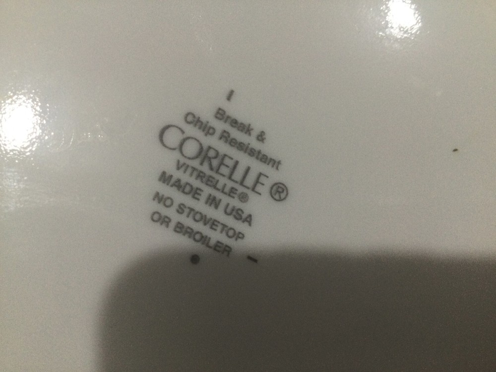 Corelle Vitrelle Brilliant Black Beads Dinnerware 8 Pieces 2 place settings