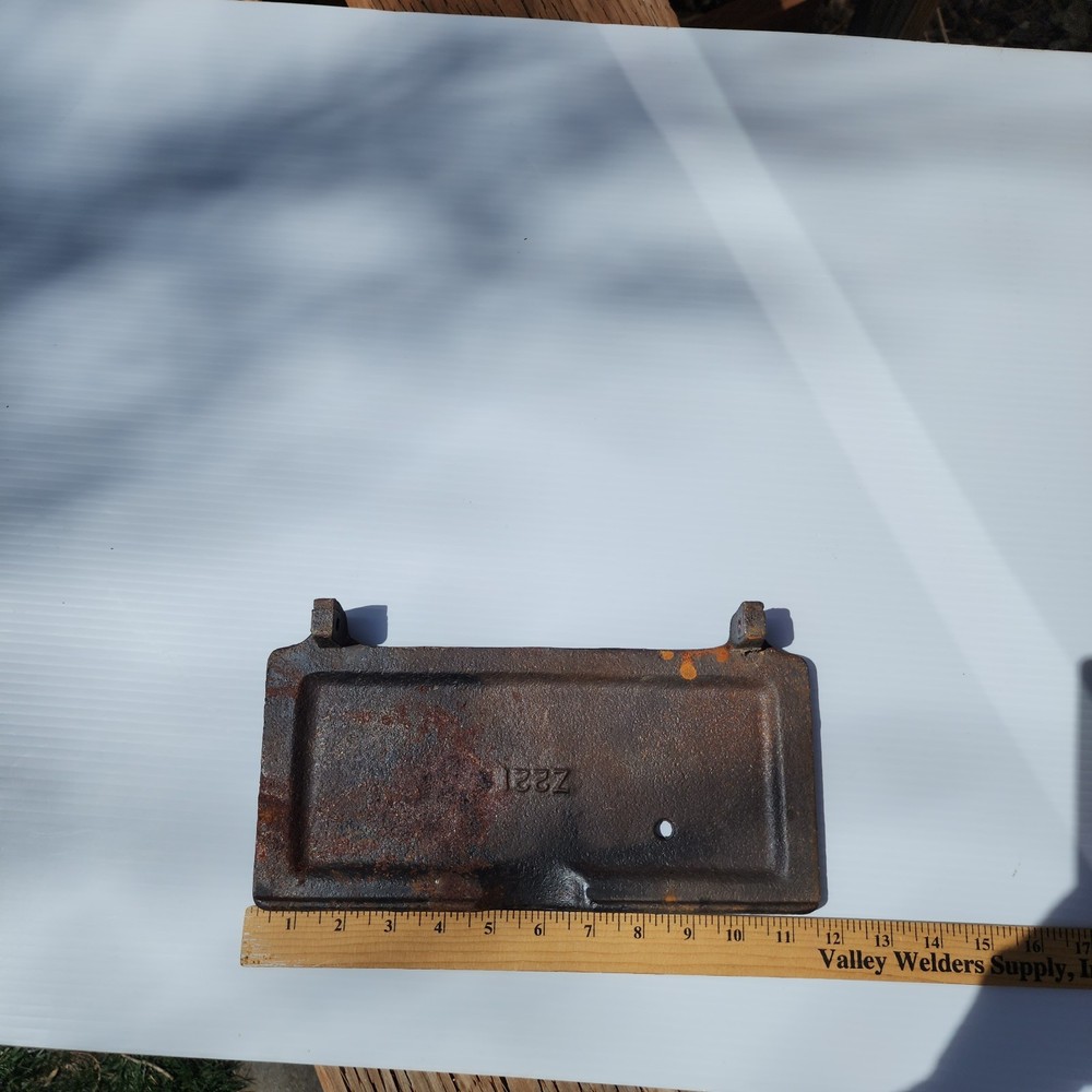 John Deere Cast Iron Toolbox Lid Z221