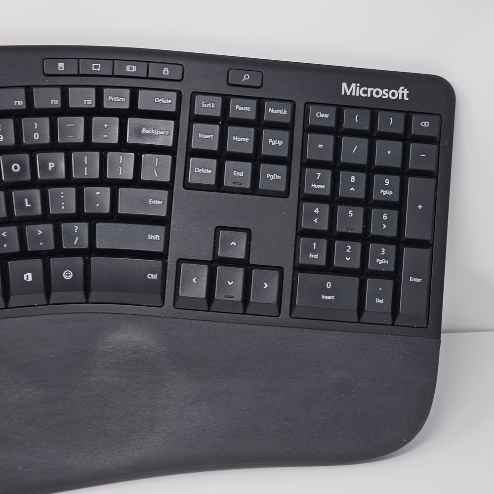 Microsoft Sculpt Ergonomic Keyboard USB Wired Split Design with Palm Rest