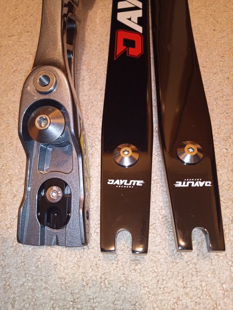 Akusta 25" Riser And Daylite Medium Olympic Archery Bow With String- RH -Grey