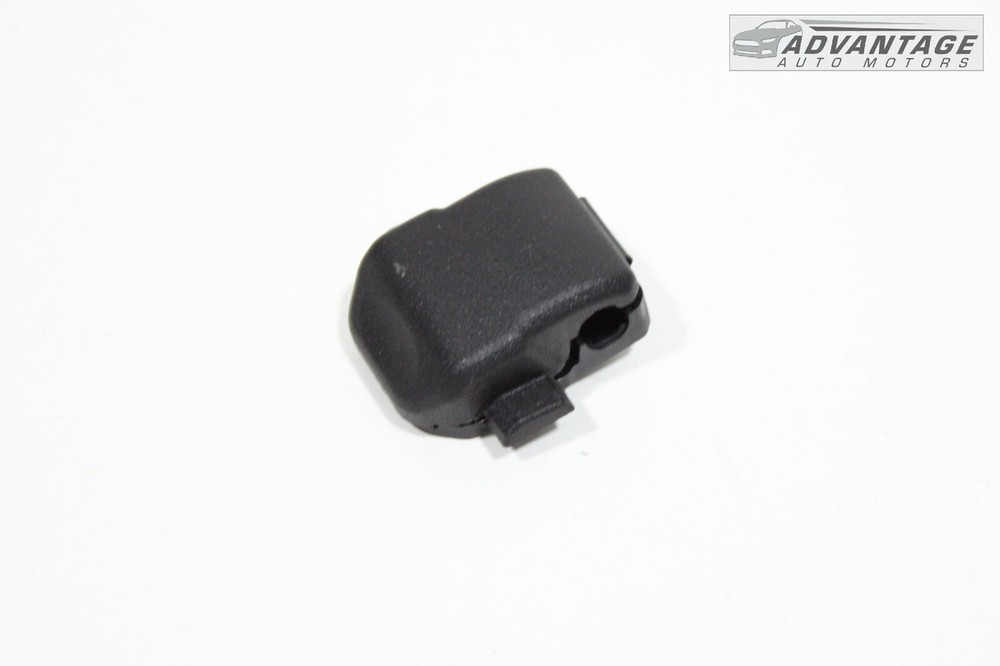 2020-2023 FORD EXPLORER REAR QUARTER PANEL CARGO TIE DOWN NET HOOK CAP OEM