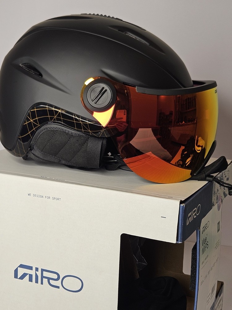 Giro VUE Mips HELMET Black Medium