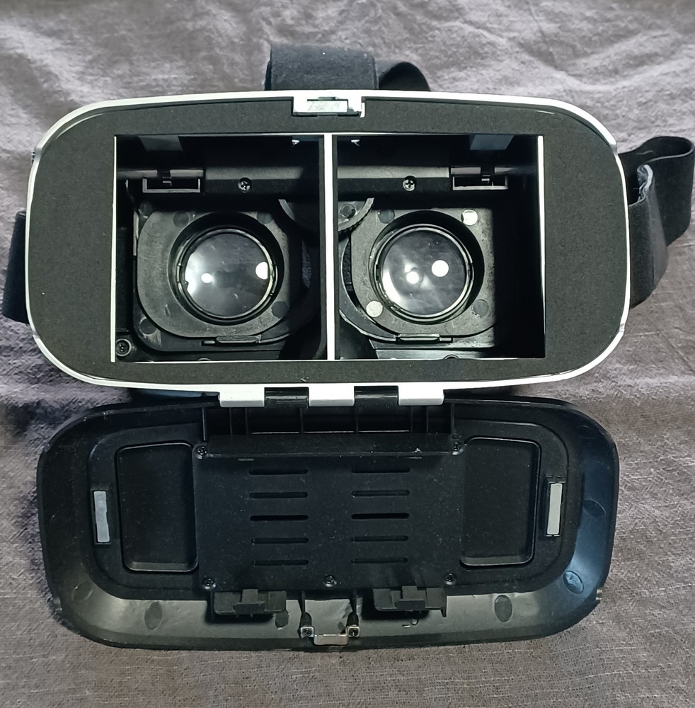 Astoria VR Virtual Reality Headset Black