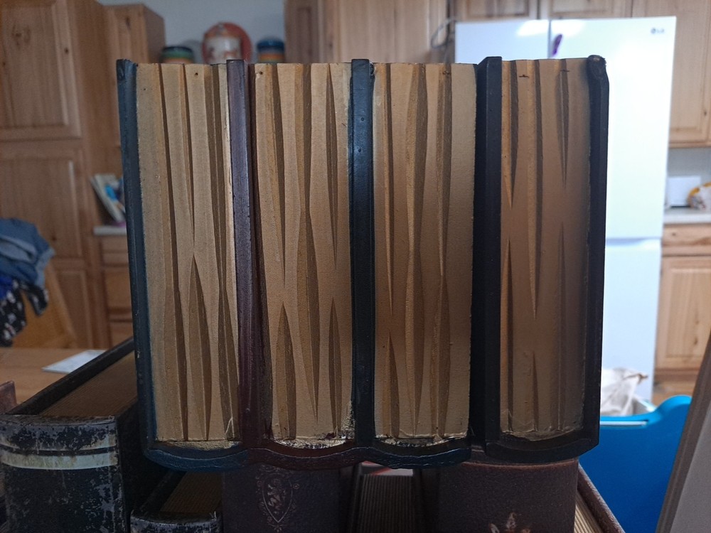 Compartment Books