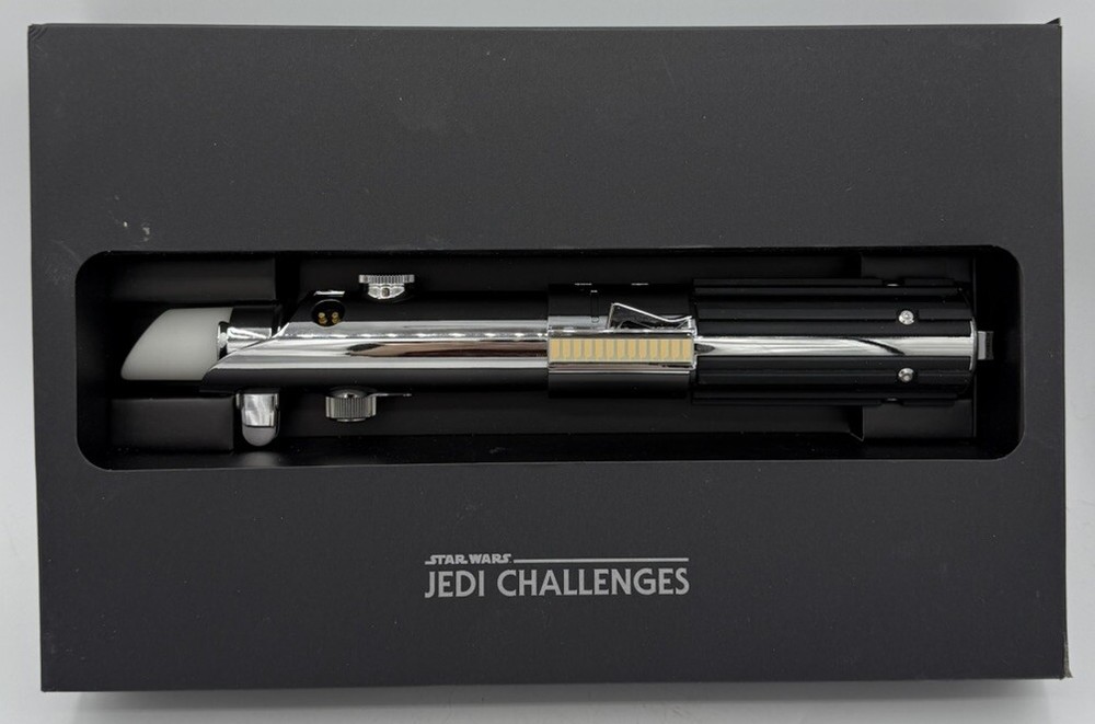 Star Wars Jedi Challenges VR Headset, Lightsaber, Controller & Tracking
