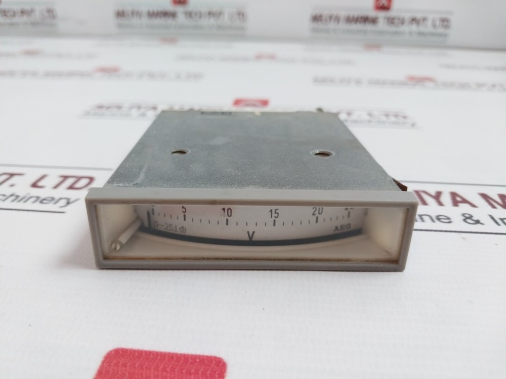 AEG Voltmeter 0-25V