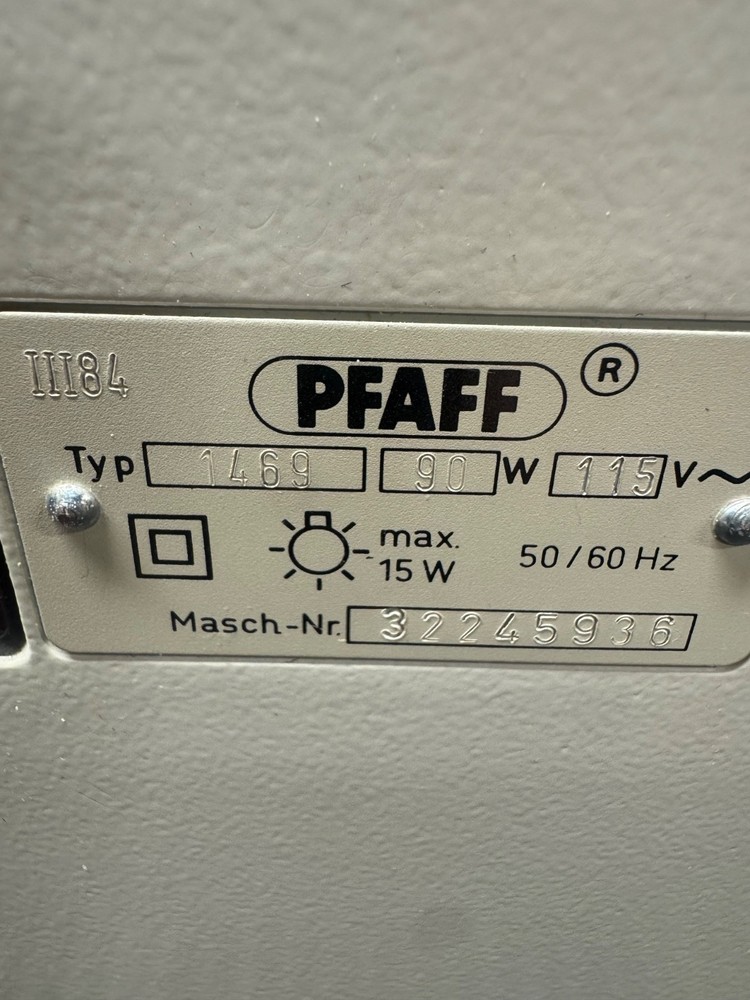 Pfaff Creative 1469 Sewing Machine Just Serviced Great Condition!