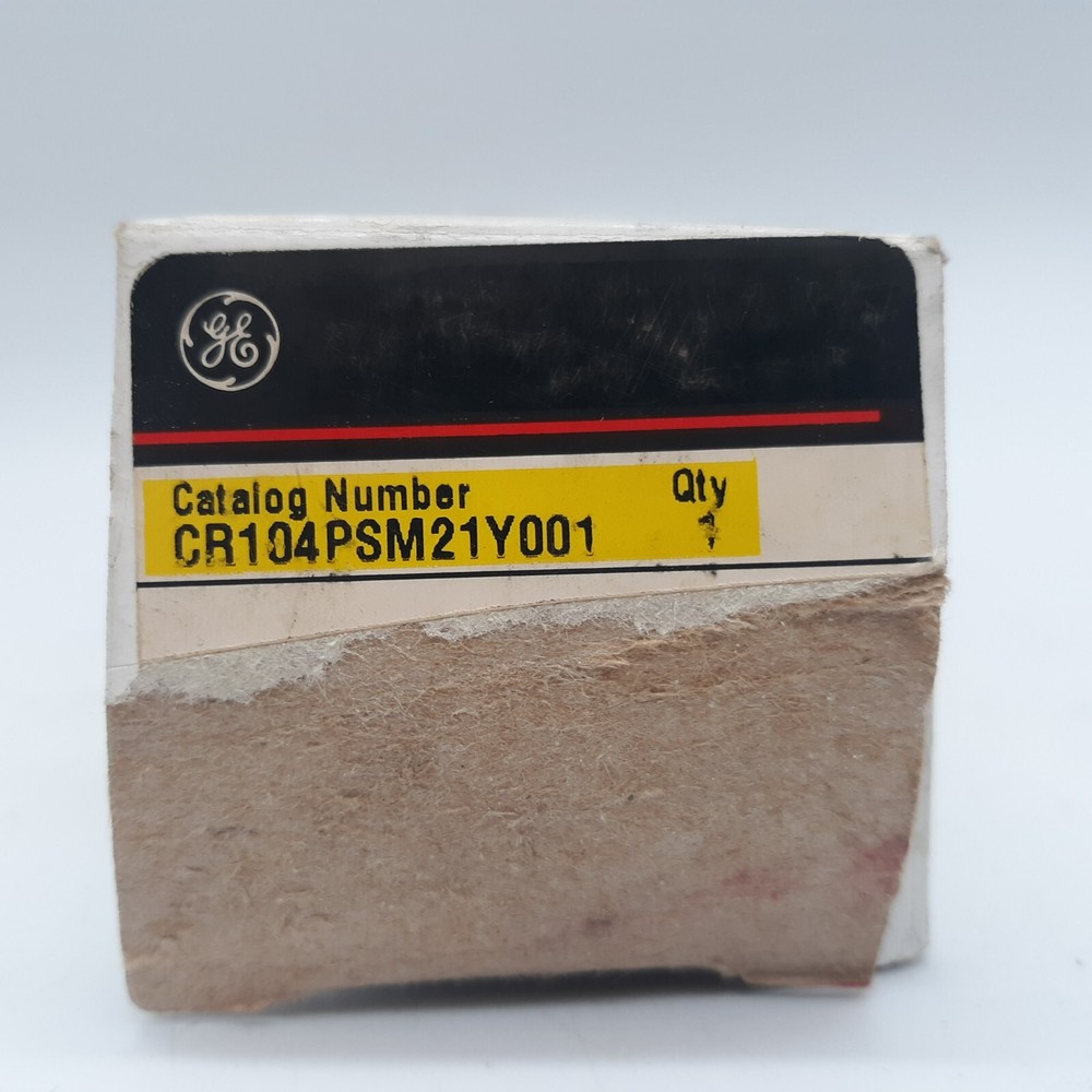 GE CR104PSM21Y001 Selector Switch