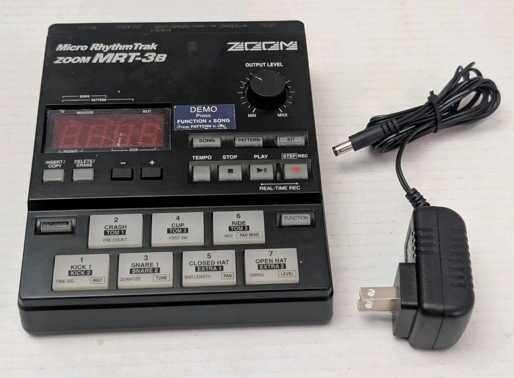 ZOOM MRT-3B Micro Rhythm Trak Drum Machine Electronic Sequencer Beat Loop midi