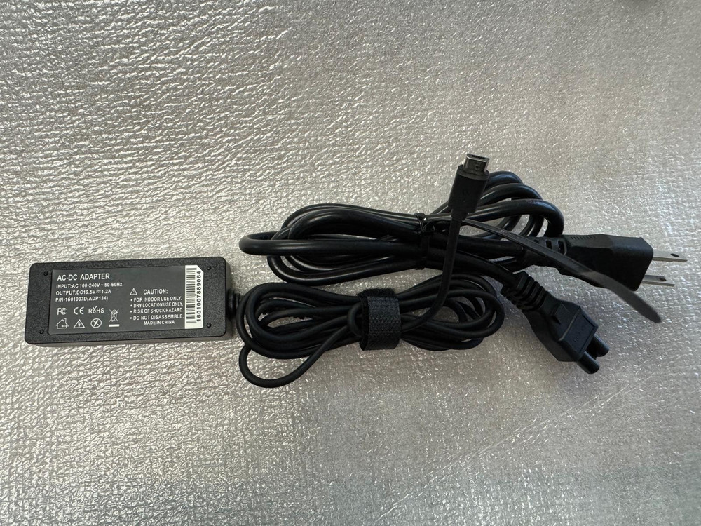 Micro USB Plug AC DC Adapter Input:100-240v-50/60Hz Output:19.5V 1.2A
