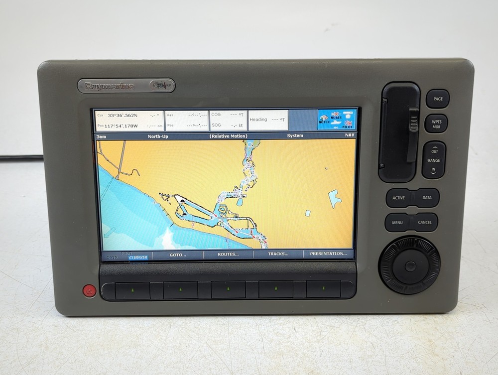 Raymarine C90W GPS Fishfinder Radar MFD Chartplotter 9" Widescreen LCD Display