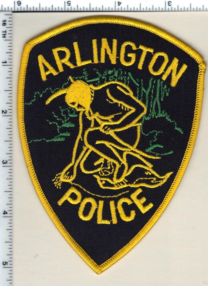 Arlington Police (Massachusetts) Shoulder Patch  new from 1994