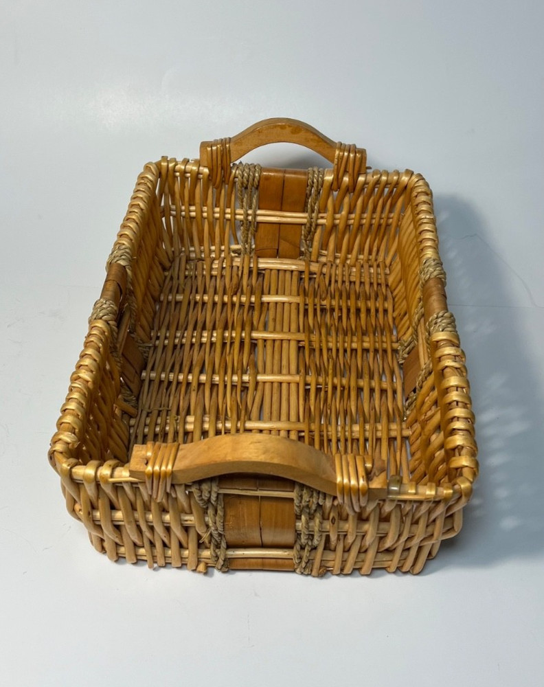 14 x 10 x 6” Rectangular Wicker Basket Natural Weave Light Brown Handle Gift vtg