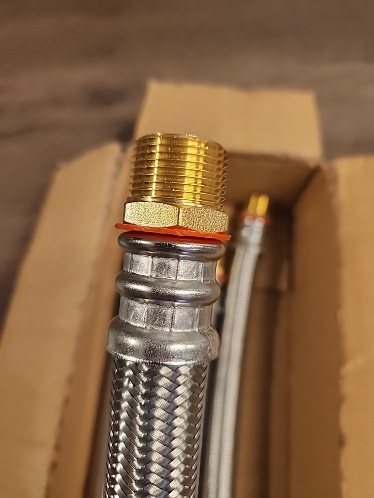 Lot Of 5 Everbilt 1000047-568 Water Heater Supply Line 3/4" Fip X 3/4" Mip X 18