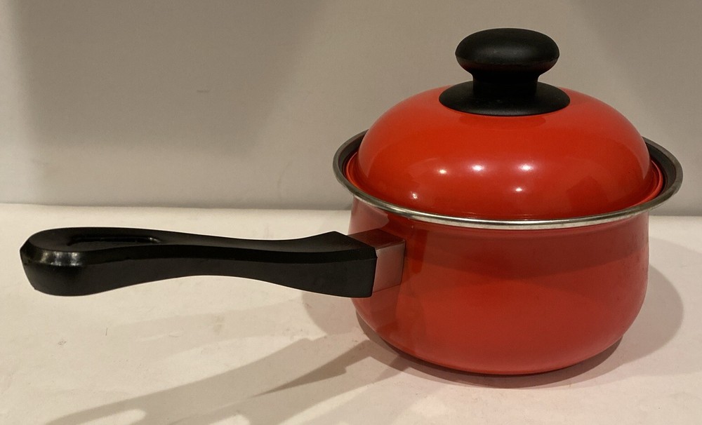Enamelware Pan With Lid Solid RED Enamel Medium Pot Farmhouse 6.5” Diameter