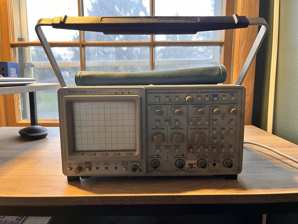 Tektronix 2430A Digital Oscilloscope - Fully Working - Vintage Electronics.