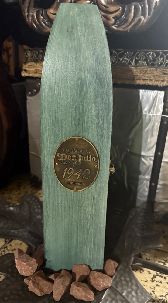 Don Julio Vintage Coffin ( empty)