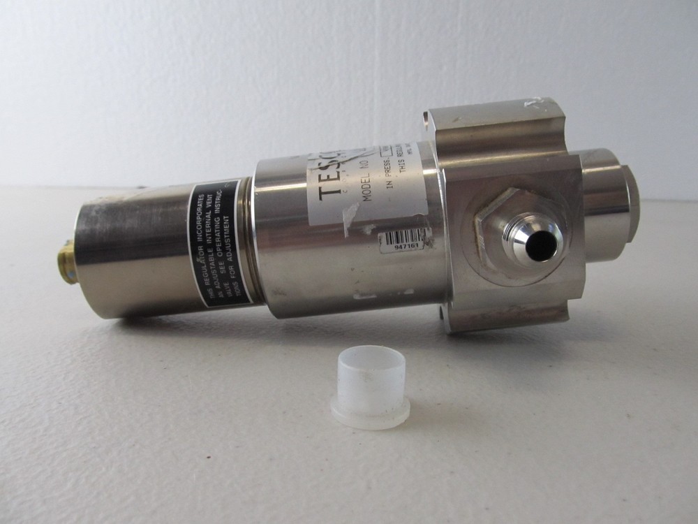 Tescom 44-1325-3082-295 Regulator, Input 4500psi Max, Output 1000psi Max