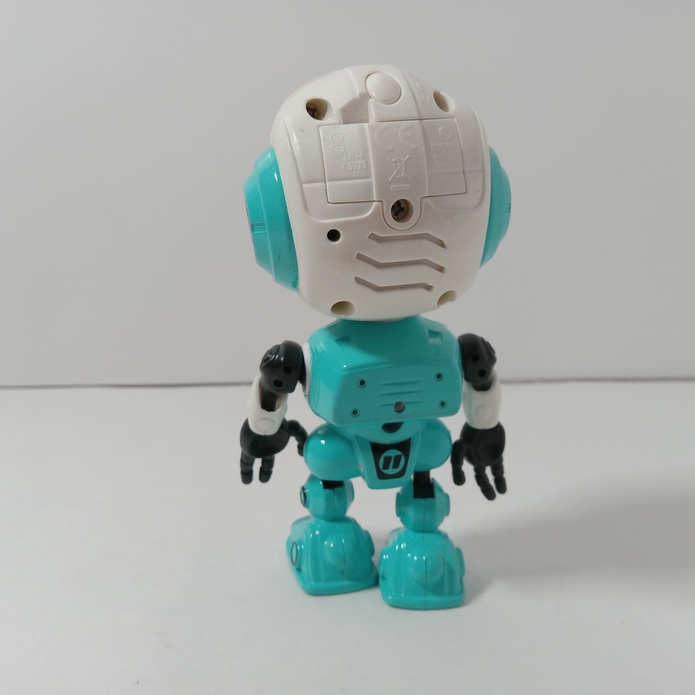 DITTO Voice Activated Talking Robot Die Cast Metal Movable Needs Battery