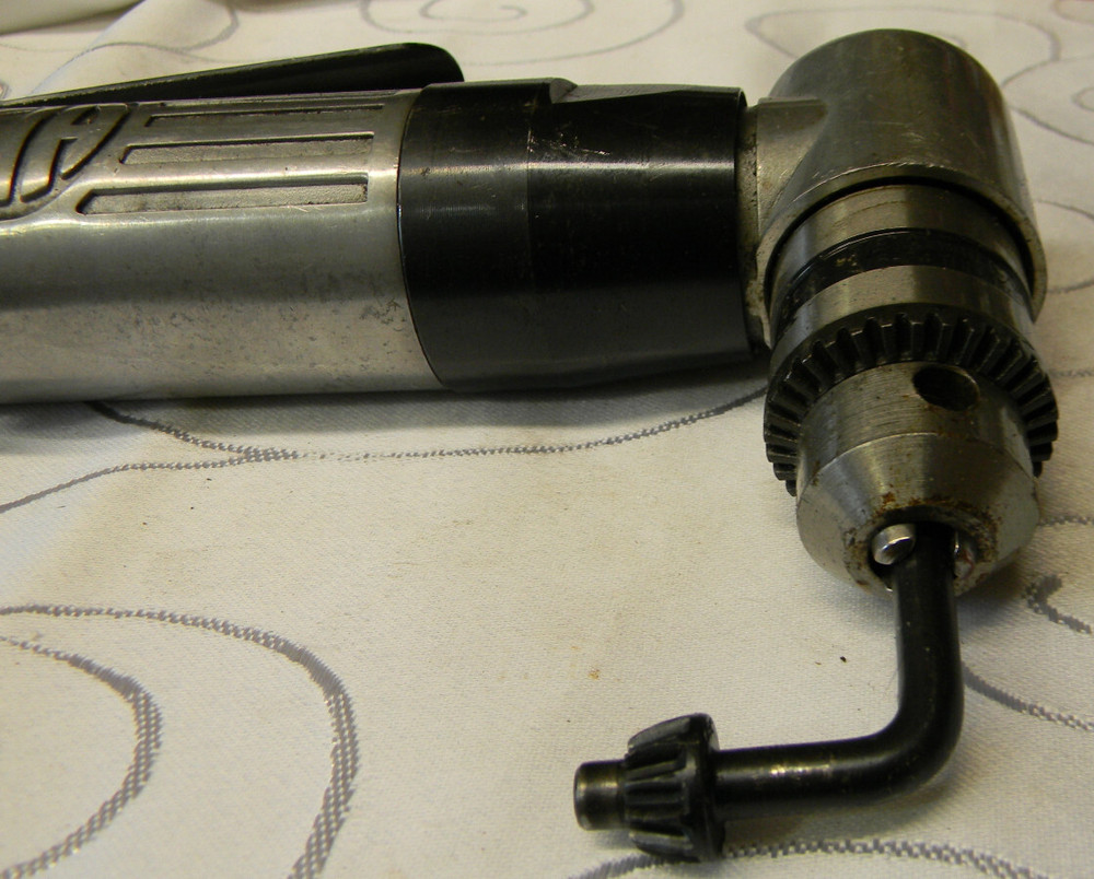 COLUMBIA INTERNATIONAL AIR TOOLS REVERSIBLE ANGLE DRILL