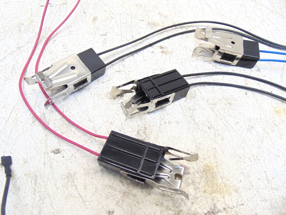 GE Electric Range JBS360DM4WW Surface Element Receptacles Set