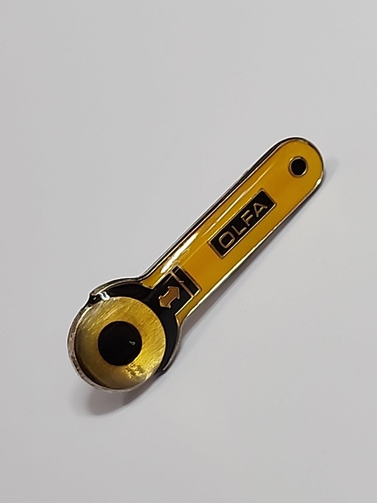 OLFA Lapel Pin Advertising Hand Cutting Tools Blades