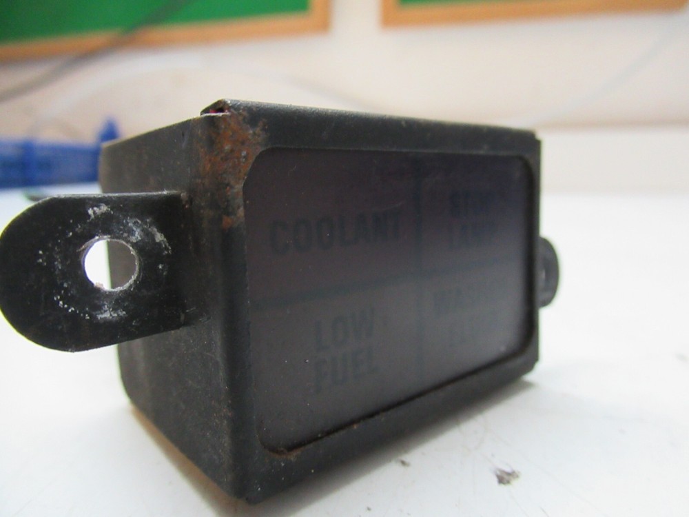 ROLLS ROYCE SHADOW 1 1976 SET OF 4 DASH WARNING LIGHTS