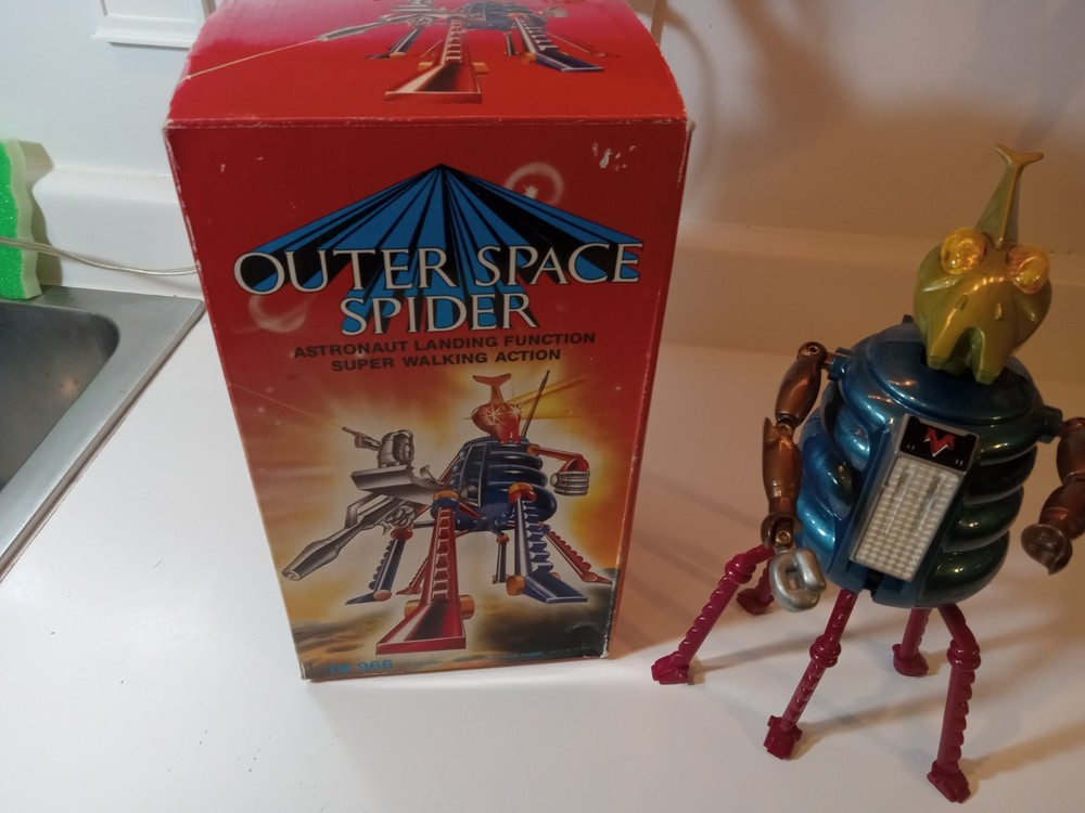 Outer Space Spider Electronic Walking Robot Lights 1984 Working in Box Working!