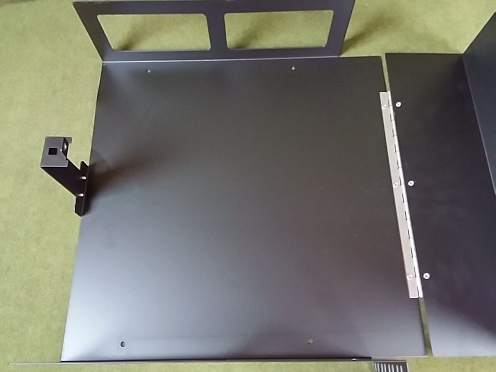 NEW 19" 4U Mountable Lockable Secure Rack