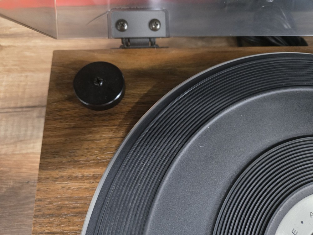 Realistic Lab-250 Turntable Near MINT