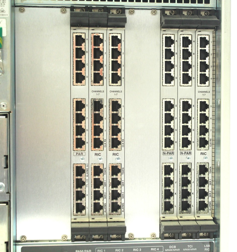 MOTOROLA CPX2000 Trunking Controller Gold Elite Gateway with Modules See Details