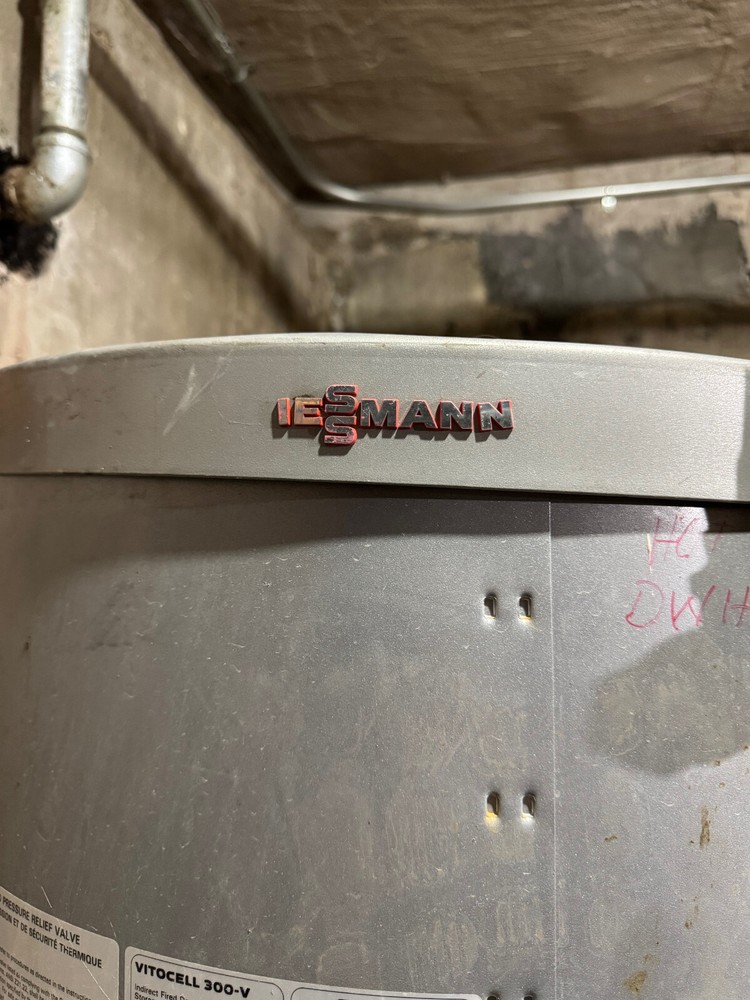 Viessmann Vitocell EVI 300-V Indirect Fired Hot Water Storage Tank 79 Gallons