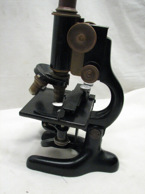 Vintage Bausch &Lomb Optical Microscope/Case Oil 97X Objective Compound Stage B