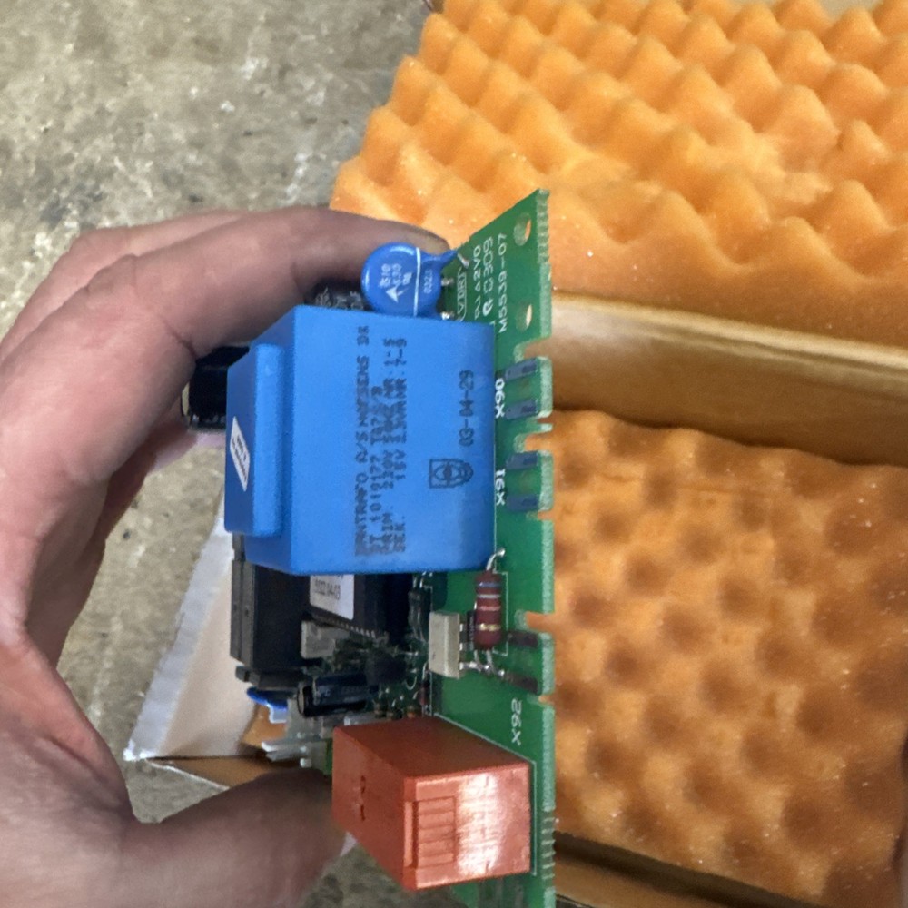 Wascomat 438 955511 Circuit Board 200-240 Volt