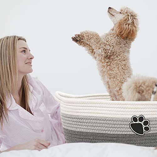 Small Woven Baskets for Organizing Rope Storage Basket with Handle Grey-white