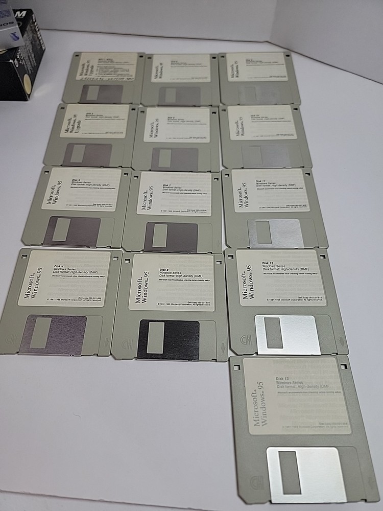 Microsoft Windows 95 Upgrade 1- 13 Floppy disk Untested