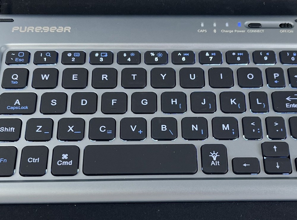 PureGear Universal Bluetooth Backlit Keyboard & Case - 7-8" Tablet, Kindle, Ipad