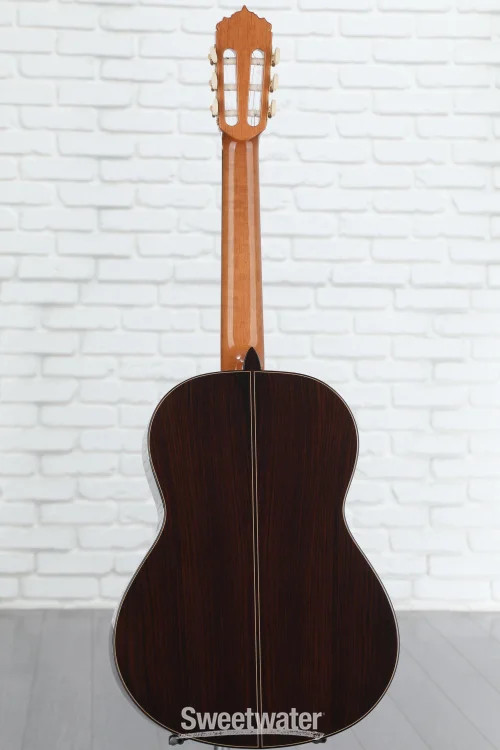 Alhambra Linea Professional Classical Guitar - Natural