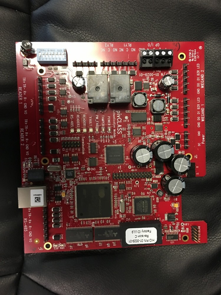 HID® pivCLASS™ Authentication Module (PAM) M2000