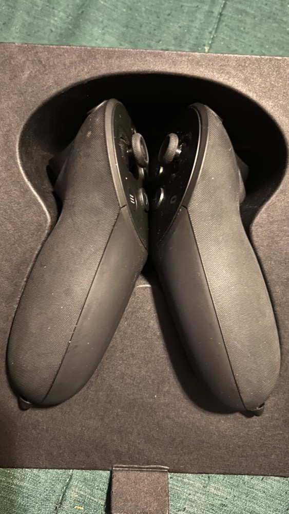 Meta Quest Pro Controllers Left and Right Pair with Charging Dock